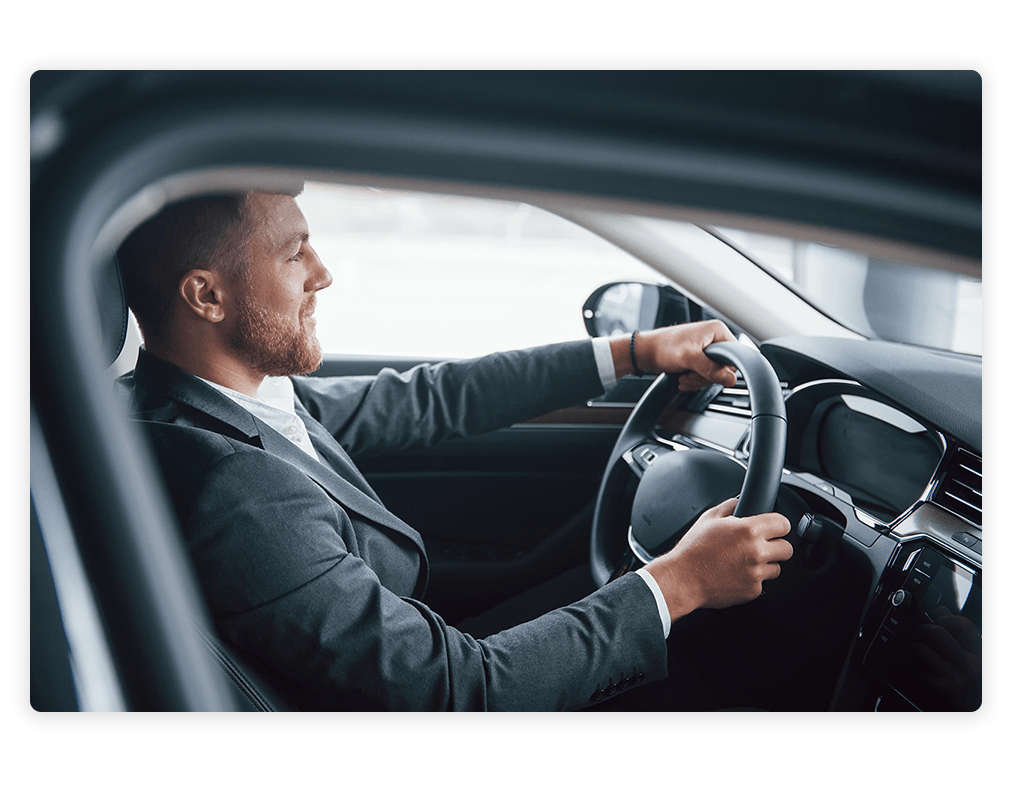 Agente commerciale in auto